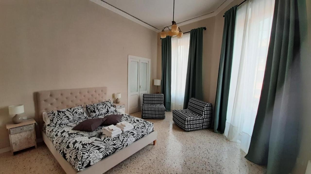 Palazzetto Di Neubourg Napoli