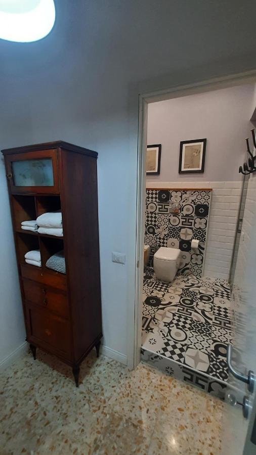Palazzetto Di Neubourg Appartement Napels